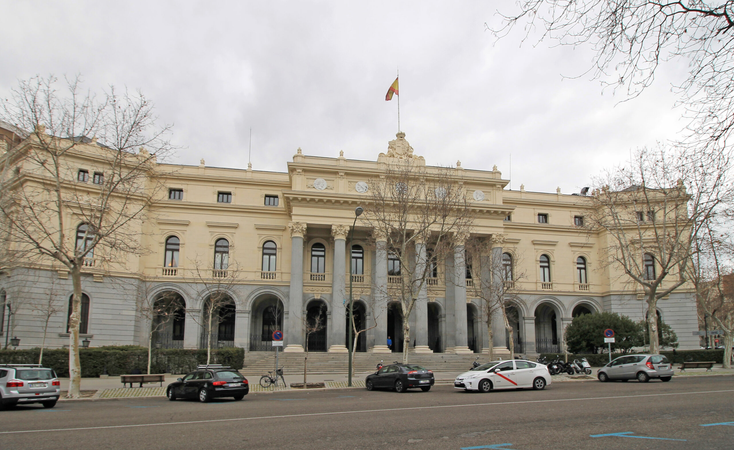 Business and Management – Spain